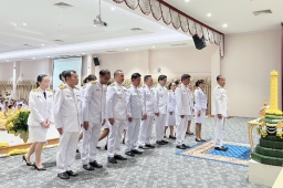 พิธีถวายเครื่องราชสักการะและวางพานพุ่ม และพิธีจุดเทียนถวายพระพรชัยมงคล เนื่องในวันคล้ายวันเฉลิมพระชนมพรรษา พระบาทสมเด็จพระเจ้าอยู่หัว 28 กรกฎาคม 2568